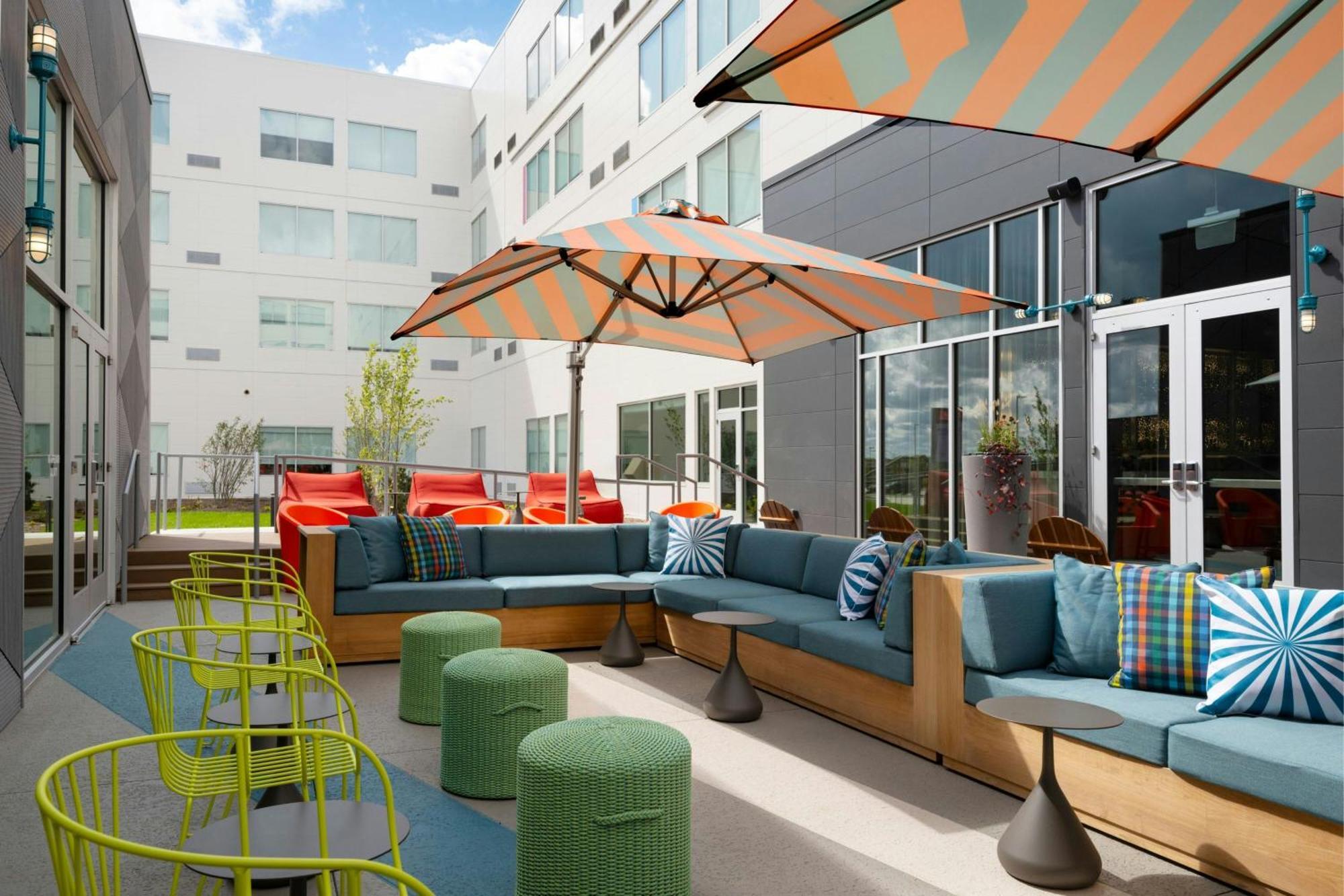 Готель Aloft Waukee Екстер'єр фото